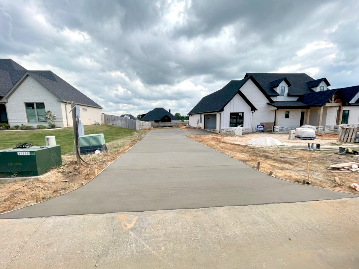 5 Key Factors Before Starting Your Driveway House Project 2 driveway house